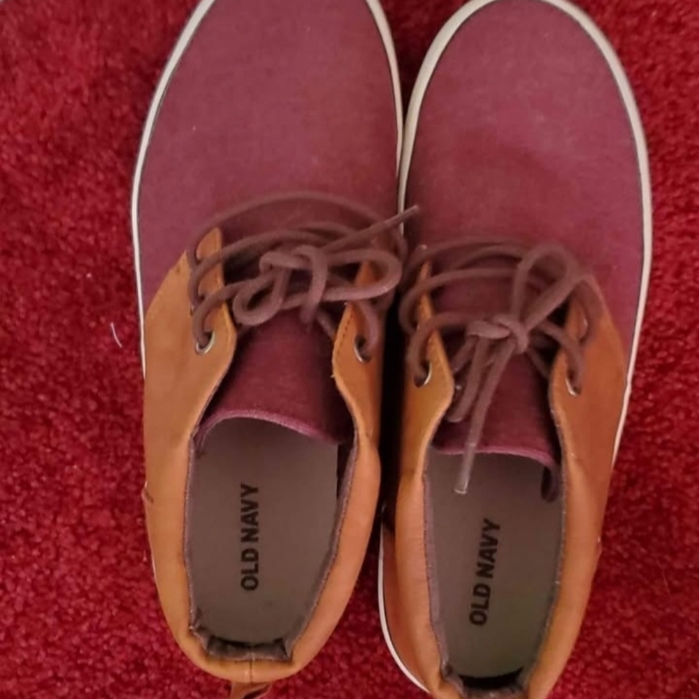 Old Navy Burgundy and Tan Casual Shoes